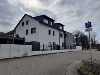 Stilvoll sanierte 4,5 Zi.-DG Wohnung mit gehobener Ausstattung und toller Dachterrasse
