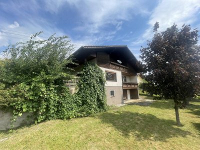 Sanierungsobjekt mit Zukunft: Einfamilienhaus mit Extra-Wohnung &amp; Doppelgarage