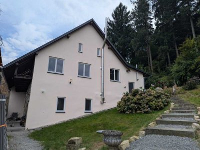 Schöne 5 Zimmer Maisonette Wohnung mit überdachter Terrasse am Waldrand-Erholung pur - 169qm