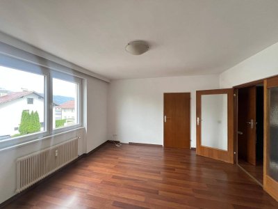 Gemütliche 2-Zimmer Wohnung mit Balkon und Garage in Innsbruck-Arzl!