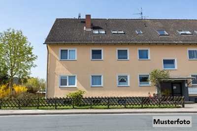 Mehrfamilien-Doppelhaushälfte mit 4 Wohnungen als Kapitalanlage