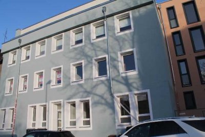 Top sanierte 2-Zimmer-Wohnung mit EBK direkt an der Uni!