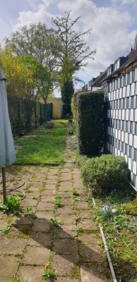 *schicke DG Wohnung mit eigenem Garten in Altenbochum*