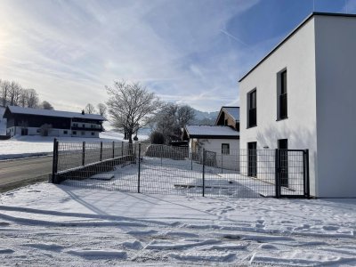 2-Zimmergartenwohnung mit traumhaftem Bergblick