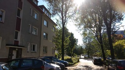 Helle 2-Zimmer Wohnung im 1. OG mit Balkon in Rüttenscheid