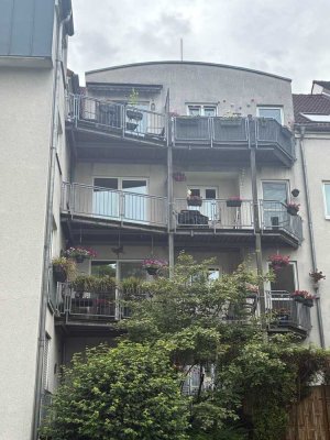 Lebendig wohnen in Bochum: 3-Zimmer-Wohnung mit Balkon