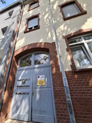Sehr schöne 1-Zimmer Wohnung mit kleiner Pantryküche
