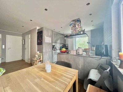 MODERNES ZUHAUSE MIT GROßEM BALKON & STELLPLATZ