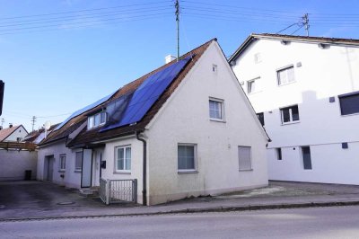 Renoviertes Einfamilienhaus im Zentrum von Jettingen!