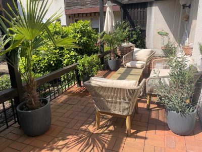 KR-Bockum! Wunderschöne, charmante 3-Zimmer-Altbau-Terrassenwohnung in top Wohnlage