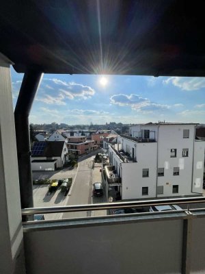 Sonnige Traumwohnung mit Penthouse-Feeling – ideal für Paare und kleine Familien!