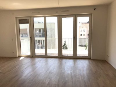 Neubau 2020 mit Balkon u. EBK: Geschmackvolle 2-Zimmer-Wohnung mit lux. Innenausstattung in Nürnberg