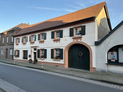 Geräumiges, günstiges und vollst. renoviertes 6-Raum-Farmhaus mit geh. Innenausstattung