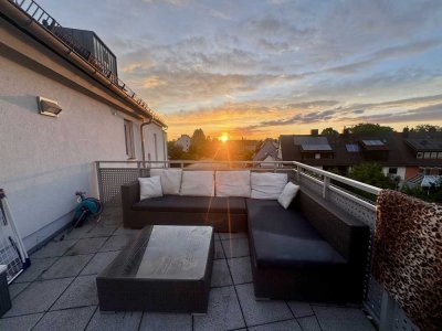 Geschmackvolle, neuwertige 3-Zimmer-Terrassenwohnung mit geh. Innenausstattung mit EBK in Nürnberg