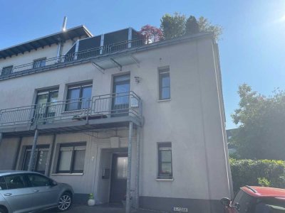 Top 2,5-Zimmer-EG-Wohnung inkl. Stellplatz, Terrasse, Garten, EBK