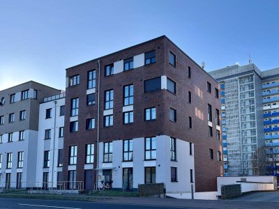 Exklusive 4-Zimmer-Wohnung im Staffelgeschoss mit Balkon, Terrasse und Tiefgarage in Kaltenkirchen