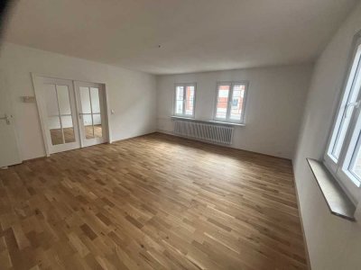 Schöne 4-Zimmer-Wohnung mit gehobener Innenausstattung mit Balkon und EBK in Freudenstadt