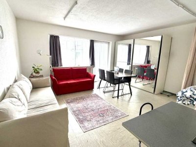 Voll Möblierte helle Wohnung in der Nähe von Rothe Erde