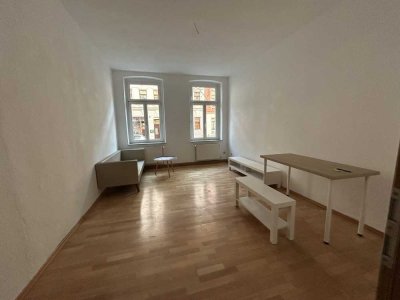 3-Zi-Wohnung mit großem Balkon und eigener Gartenterrasse. Provisionsfrei- Gohlis-Süd