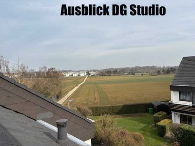 Schönes Reihenmittelhaus in sonniger Lage mit 5 Zimmern in Frankfurt am Main, Nieder-Eschbach