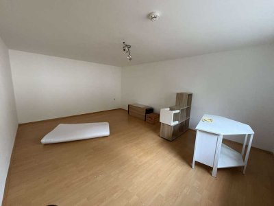 Büro mit Küche + Bad + Garage in Apelstedt