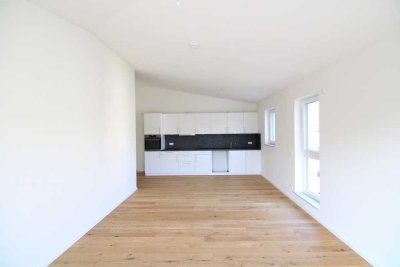 Penthouse mit eleganter Komfortausstattung, großem Balkon, EBK und TG-Wallbox!