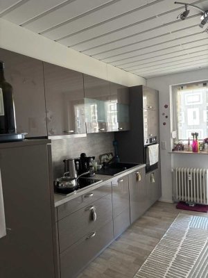 Charmante 3-ZKB-Wohnung mit Einbauküche in Bammental mit Stellplatz; provisionsfrei
