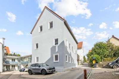 Moderne Maisonettewohnung mit großer Dachterrasse und zwei Bädern im Herzen von Mering