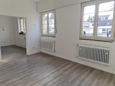 Teilsanierter Altbau (1938) in Köln (Rheinnähe)