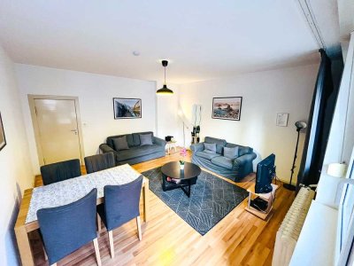Bezugsfreie, 3-Zimmer-Hochpaterrewohnung mit Balkon im Bayerischen Viertel