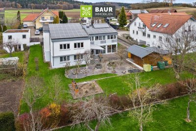 360° I Geräumiges Zweifamilienhaus auf 1.361 m² Grundstück – mit PV-Anlage & moderner Heizung in Rie
