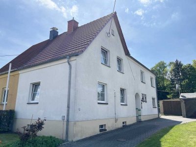 Große Doppelhaushälfte auf dem Land !