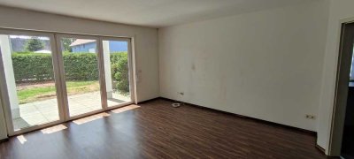 Helle, großzügige 3-Zimmer-Wohnung mit eigenem Südgarten im Erdgeschoss, inklusive 2 Stellplätzen