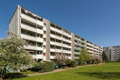 Neue Wohnung, neues Glück! Sanierte 4 Raumwohnung mit Balkon!