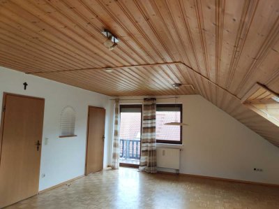Schöne 106 qm 3 ZKB Wohnung Fischach zu vermieten 2 Balkone