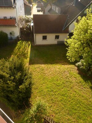 Wohlfühlen!! Helle 2 Zi. mit Balkon zur Gartenseite!