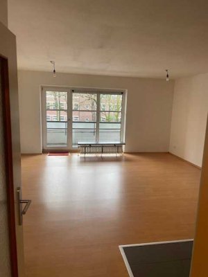 2 Zimmer Wohnung mit Balkon in Hamburg-Fuhlsbüttel