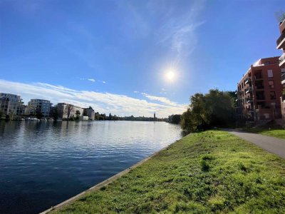 Berlin von seiner schönsten Seite - Wohnen am Wasser in einer  1-Raum-Wohnung