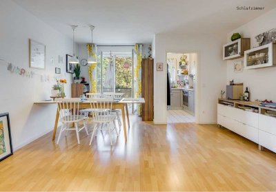 Neuwertig renovierte 3 Zimmer Wohnung mit Balkon & TG in München Nähe Englischer Garten