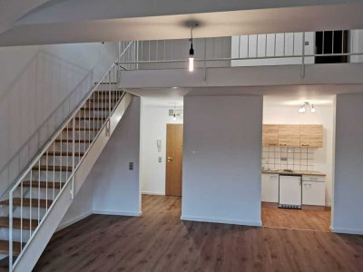 Moderne und helle 2-Zimmer-Maisonette-Wohnung in der Nähe vom Bahnhof