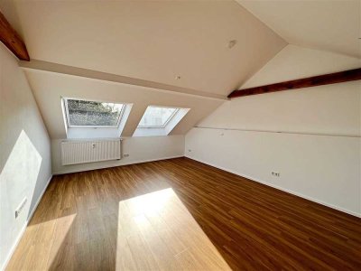 Neuwertige 2-Zi.-Wohnung mit Einbauküche in ruhiger Lage von Neumarkt-Pölling - Provisionsfrei!