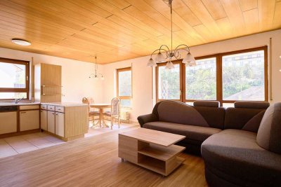 Heinz Immobilien: Exklusive 3,5-Zimmer-Wohnung mit riesigem Balkon in ruhiger Lage!
