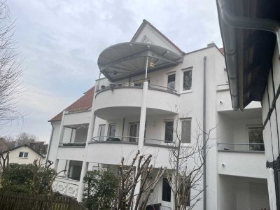Gehobene, geräumige und zentral ruhige Maisonette-Wohnung mit Balkon/Sauna  in Heiningen
