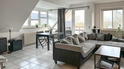 Charmante Zweizimmer-Dachgeschosswohnung in sehr guter Lage nahe Godewindpark