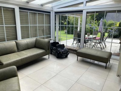 EFH 7 ZKB, Wintergarten, Garagen, parkähnliches Grundstück