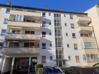 freundliche 3-Zimmer-Wohnung mit Balkon in zentraler Lage (Lu-Süd) sofort frei