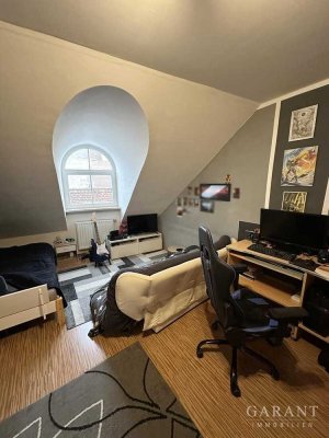 **  Schöne 3 Zimmer-Wohnung in der Stadt - solide vermietet!  **