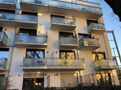 Helle möblierte 1-Zimmer Wohnung mit Balkon im 4. OG in Köln Altstadt/Neustadt-Süd