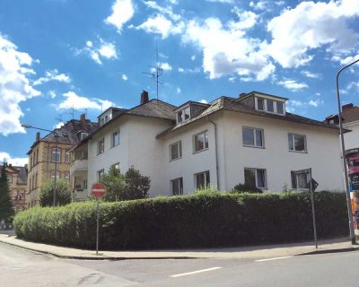Helle & gepflegte 3 Zimmerwohnung (Souterrain) in zentraler Lage!