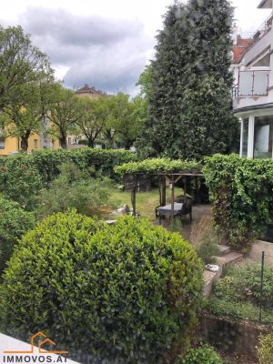 Gersthofer Cottage: Feine 2-Zimmer-Wohnung in Grünruhelage mit Gemeinschaftsgarten im barrierefreien Lift-Altbau